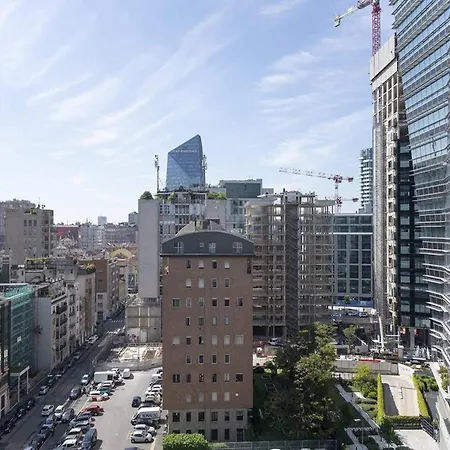Апартаменты Skyline View & Design Porta Nuova *