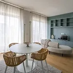 Skyline View In Heart Of Appartement *