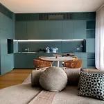 Skyline View In Heart Of Appartement