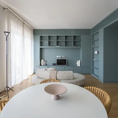 Design Flat W Terrace, Porta Nuova Mediolan